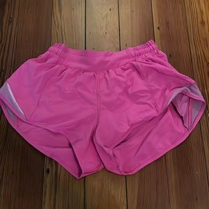 Lululemon Hotty Hot 2.5” Shorts
